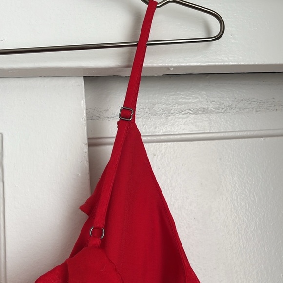 Vibrant Red Flair The Label Sleeveless Jumpsuit, Size M - Picture 5 of 10